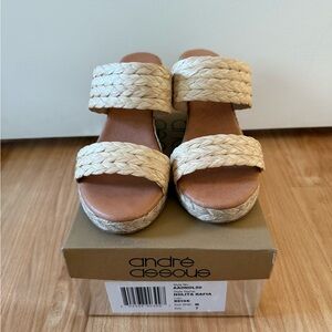 Andre Assous Women's Nolita Raffia Beige